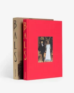 New Bals: Legendary Costume Balls Of The Twentieth Century Legends